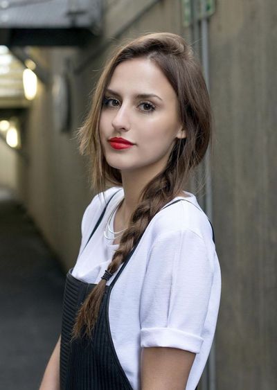 大脸气质发型,大脸发型女2020流行发型十款