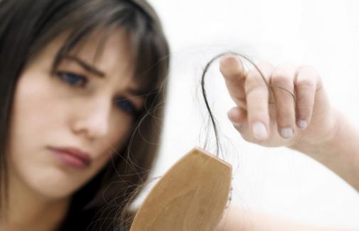 产后脱发怎么办教你几个小妙招,产后脱发怎么打理才能显得发量多