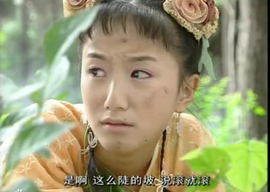 她16岁出道，19岁*款贷**养家，虽演技不俗，却一直不温不火