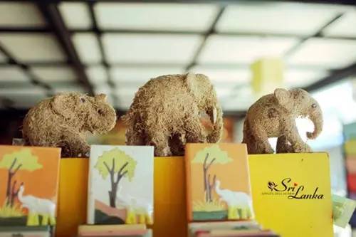 旅游回来给朋友们带的手信,排名前十的旅游手信