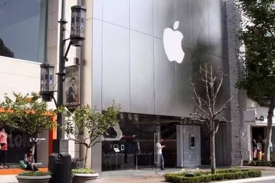 警惕：特色小镇建设应因地制宜量力而行，避免一哄而上造成烂尾工程