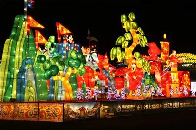 超级独家小编带你去灯会内场探秘,超级灯会都有啥表演活动