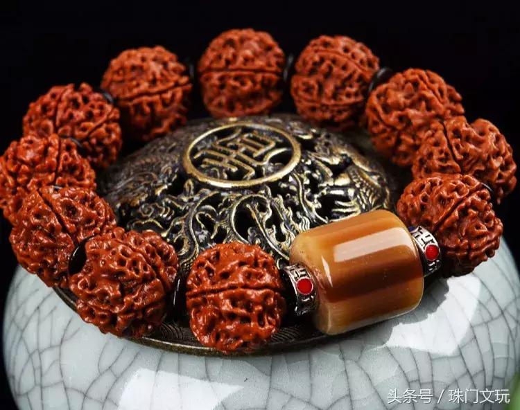 快过年了戴什么文玩,快过年了不要再讨论什么文玩