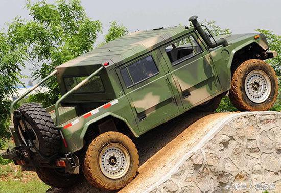 秒杀悍马！战过沙漠、陡坡，这辆国产越野车现在亏本关门？