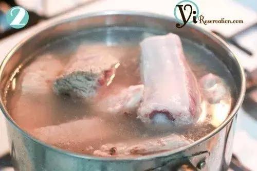 22岁白头发越来越多是有病吗,白头发长出来是缺什么营养