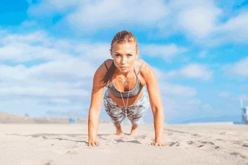 想做俯卧撑先练什么,怎样练习俯卧撑才能做多点