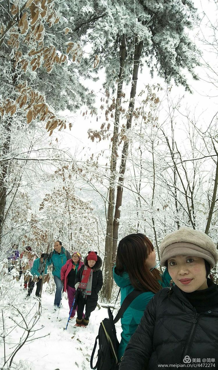 天池长白山雪岭,雨天天池山
