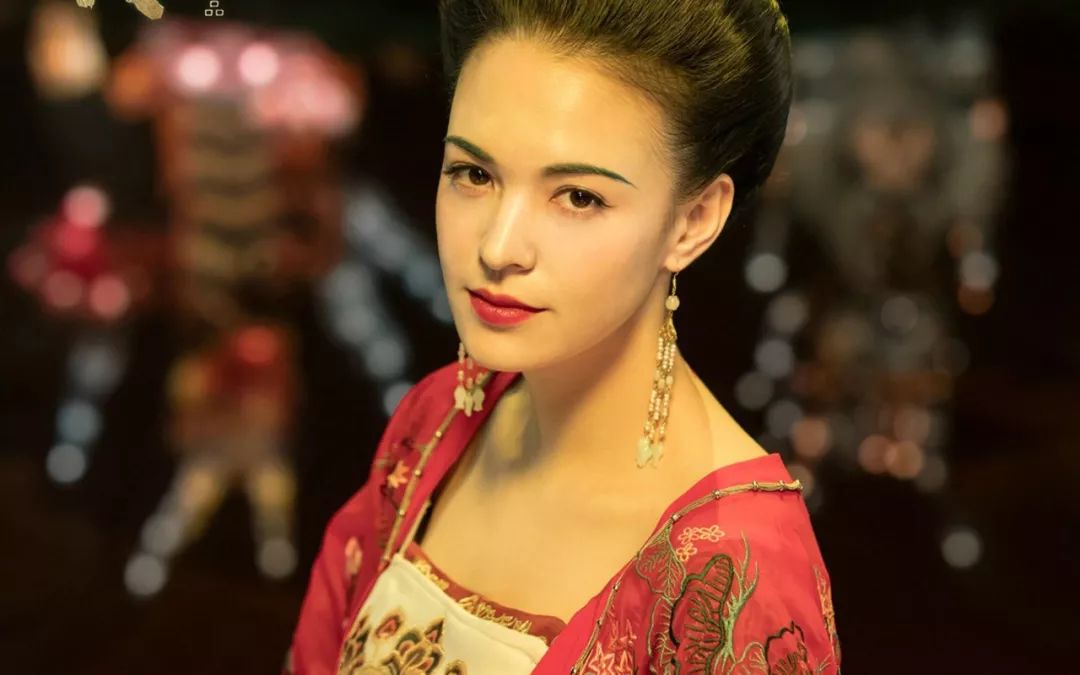 王俊凯代言唇膏,王俊凯被推荐过来的时候