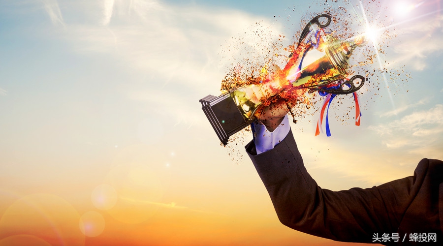 蜂投网荣获“互联网企业信用等级AAA认证”