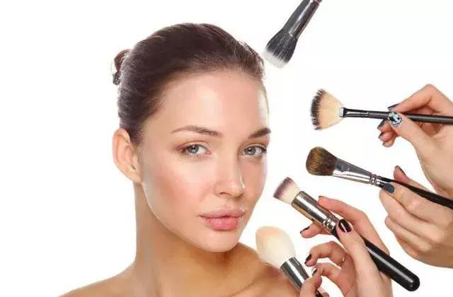 00后中年护肤品,什么护肤合适30岁左右的人用