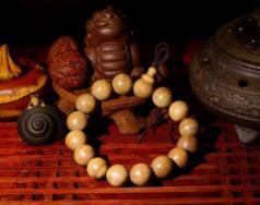 十二星座的幸运色手链 (十二星座的幸运手串)