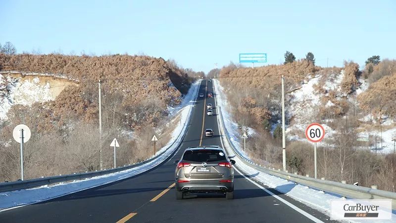 开着昂科威探索中俄边界！在冬天感受一下边陲小镇的极寒