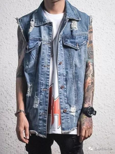 外搭背心应该怎么穿搭,牛仔背心应该怎么搭