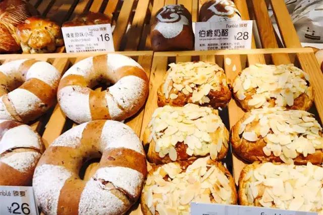 别再沉迷脏脏包了！咬上一口舌头都在雀跃的欧包，才是你的真爱！