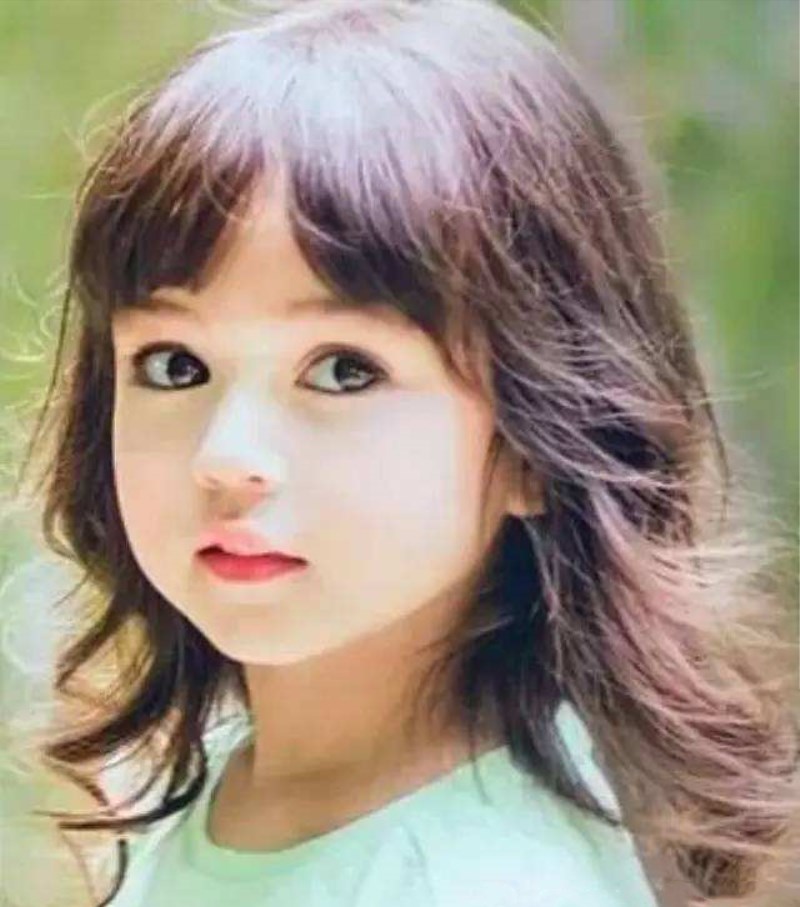 怎样梳小朋友的公主发型,怎么梳儿童可爱小公主发型