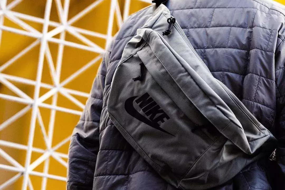 陈冠希新款鞋子的购买记录,陈冠希的潮牌鞋子在哪里能够购买