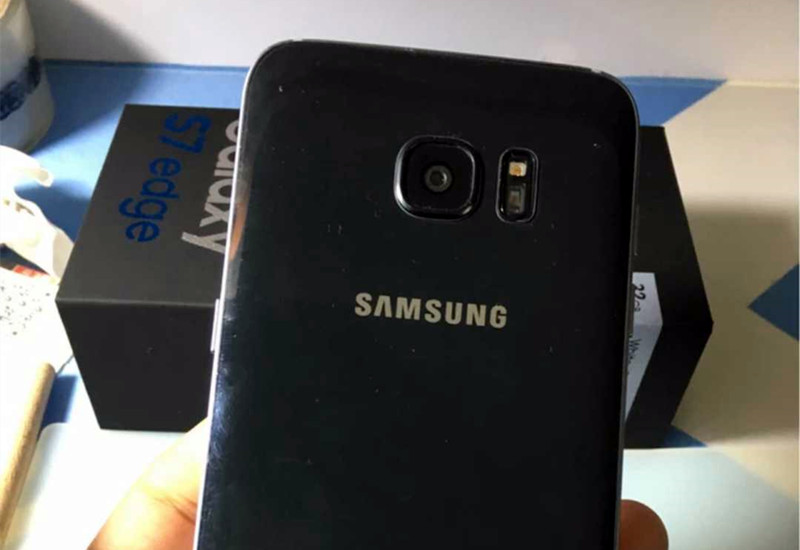 三星s7edge蝙蝠侠版换屏幕,三星s7edge蝙蝠侠视频