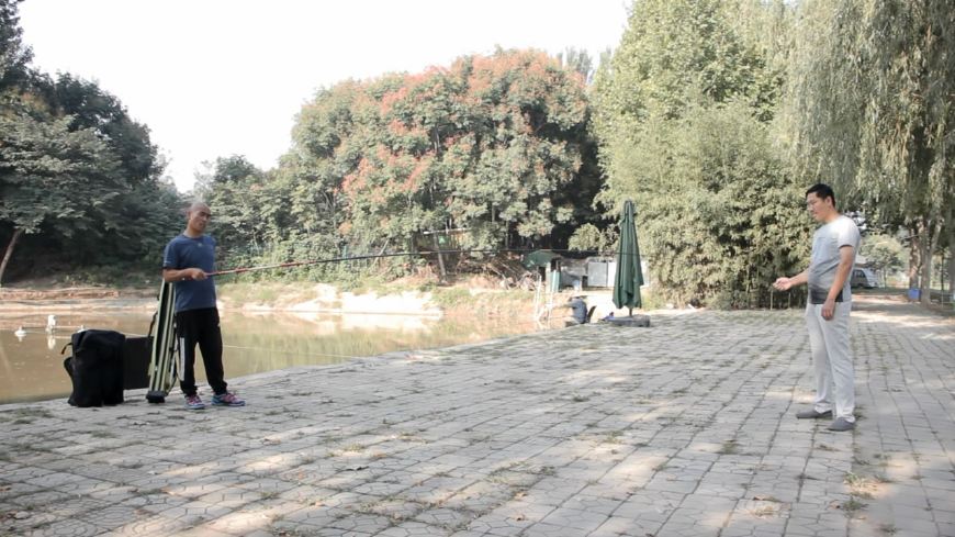 初学钓鱼用的钓鱼竿怎么选择,初学钓鱼选择硬一点的钓竿