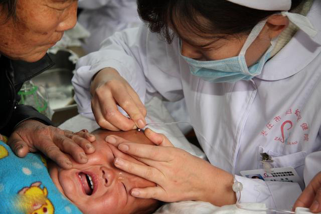 输液扎针最全最新示范,扎针输液的示范