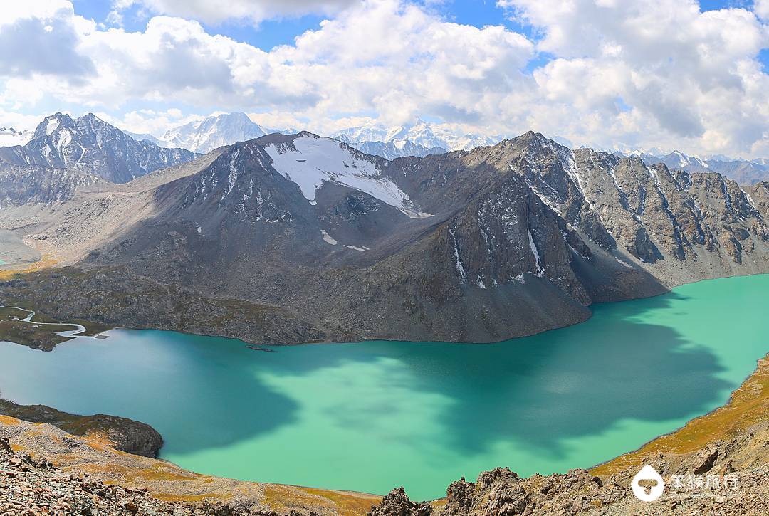 这里曾是中国领土，被誉为「中亚瑞士」，游客3天拿到电子签