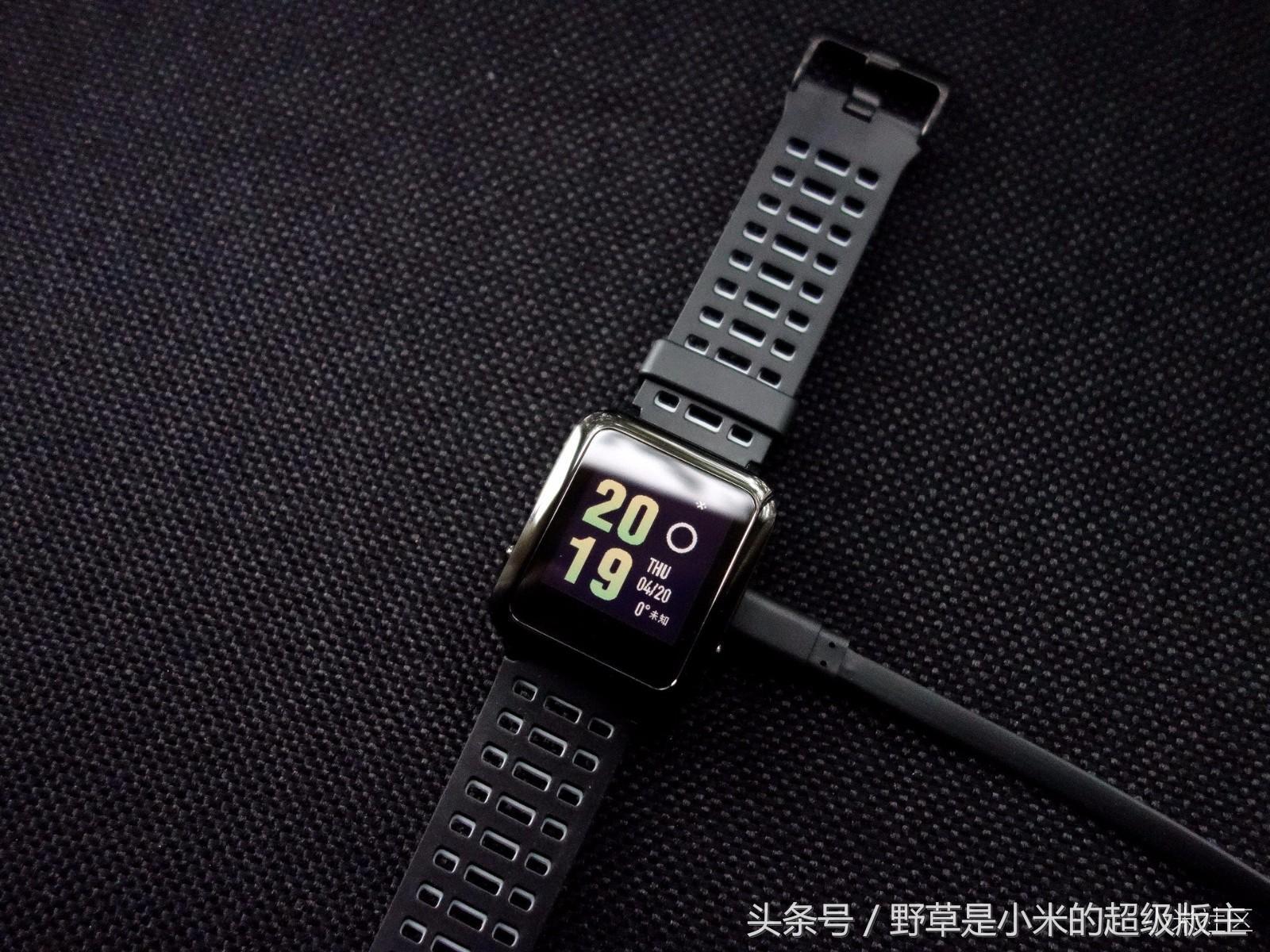 30天长续航的运动手表，这款小黑3你能够了解一下