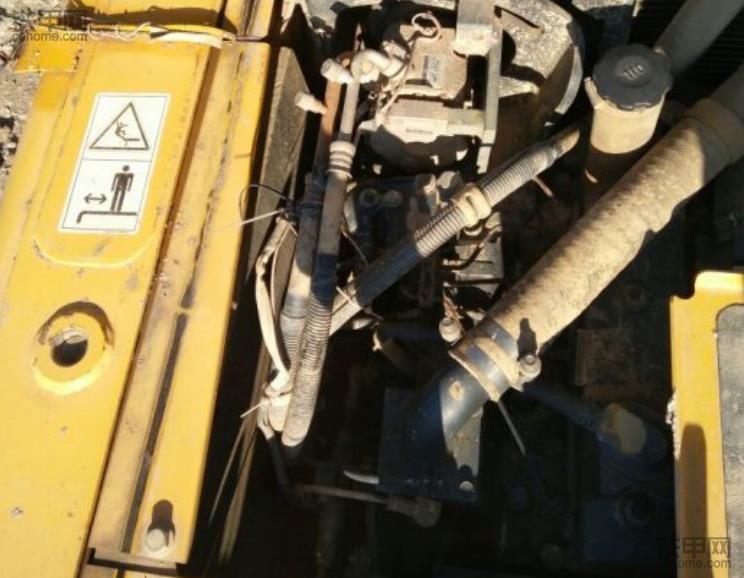 小松pc01一小时能挖多少方土,小松360一天能够挖多少米管沟