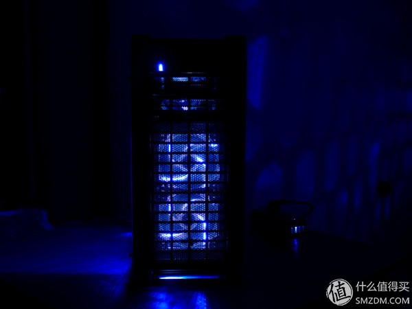 小升级爱国者发现机箱电源、Kingston金士顿HyperX240G硬盘、XFX讯景R9370装机实战