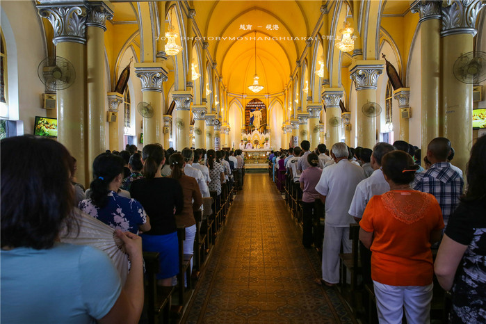 周末越南团进入东兴旅游,节假日去越南旅游怎么样