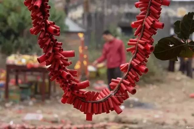 「节日」小年到了，这些习俗知道吗？*花爆烟竹**，今年不和你玩了！
