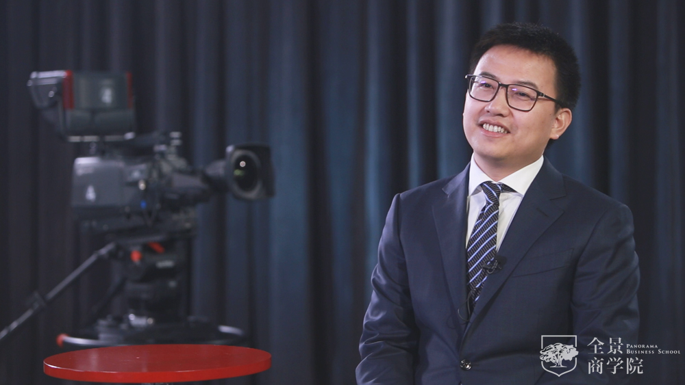 他凭什么把一个淘宝护肤品牌做成“网红”,被雷军、靳海涛看中，如今又带企业告捷上市？