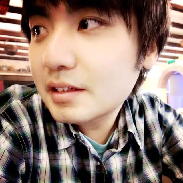 撩拨情人节｜听说时尚新娘的编辑们已经带着礼物去过节了？