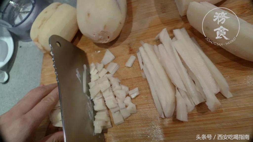 正常藕粉冲熟后应是什么颜色的,正宗无添加的藕粉是什么颜色