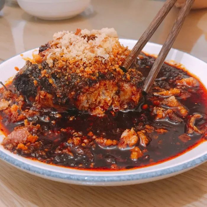 原来好多热门苍蝇馆子的干货，都能够抽真空、当特产带走！