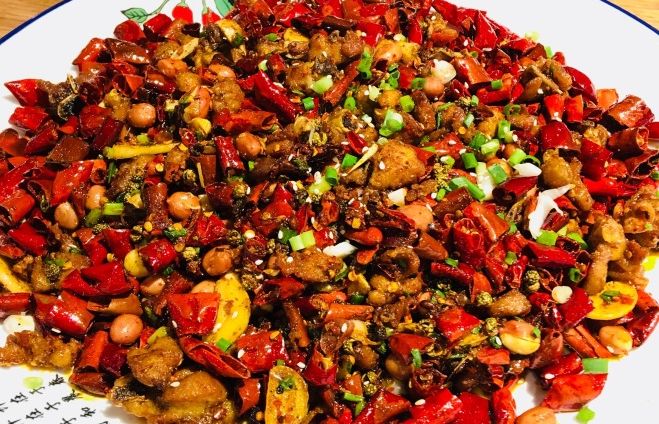 原来好多热门苍蝇馆子的干货，都能够抽真空、当特产带走！