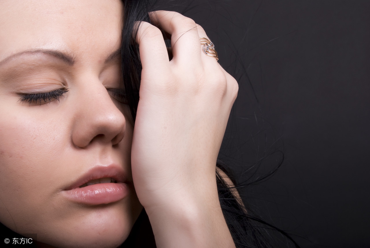 眼睛总是流泪是怎么回事怎么办,眼睛流泪是怎么回事怎么缓解