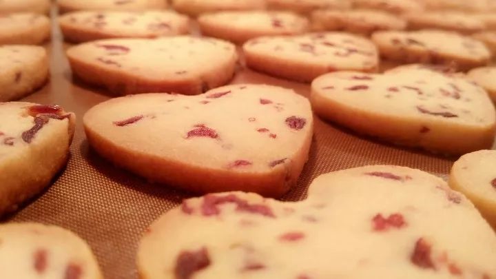 冬天快速软化黄油的小窍门,软化黄油的最快方法烤箱