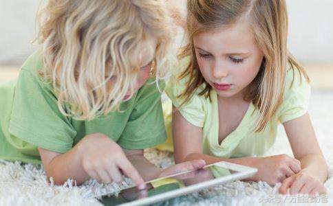 小孩玩ipad老是看电视,孩子玩ipad学习