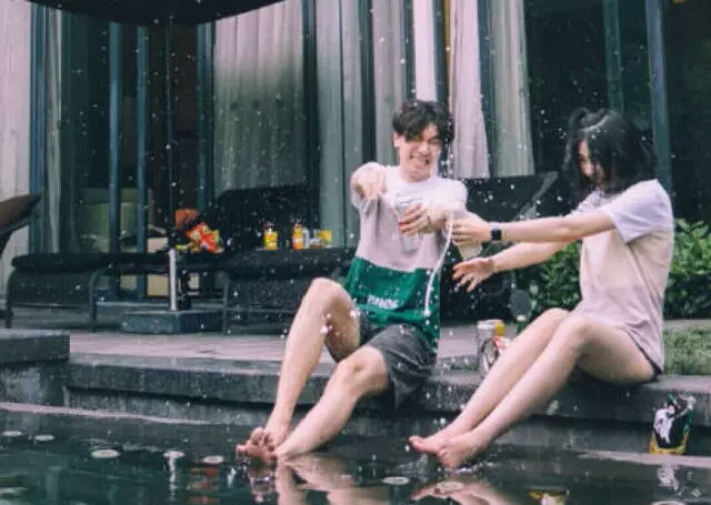 八条和阿八：我还欠你一场电影