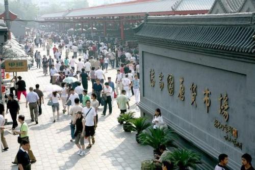 摆地摊卖的古董是真的吗,地摊上买的假古董行家鉴定是真的