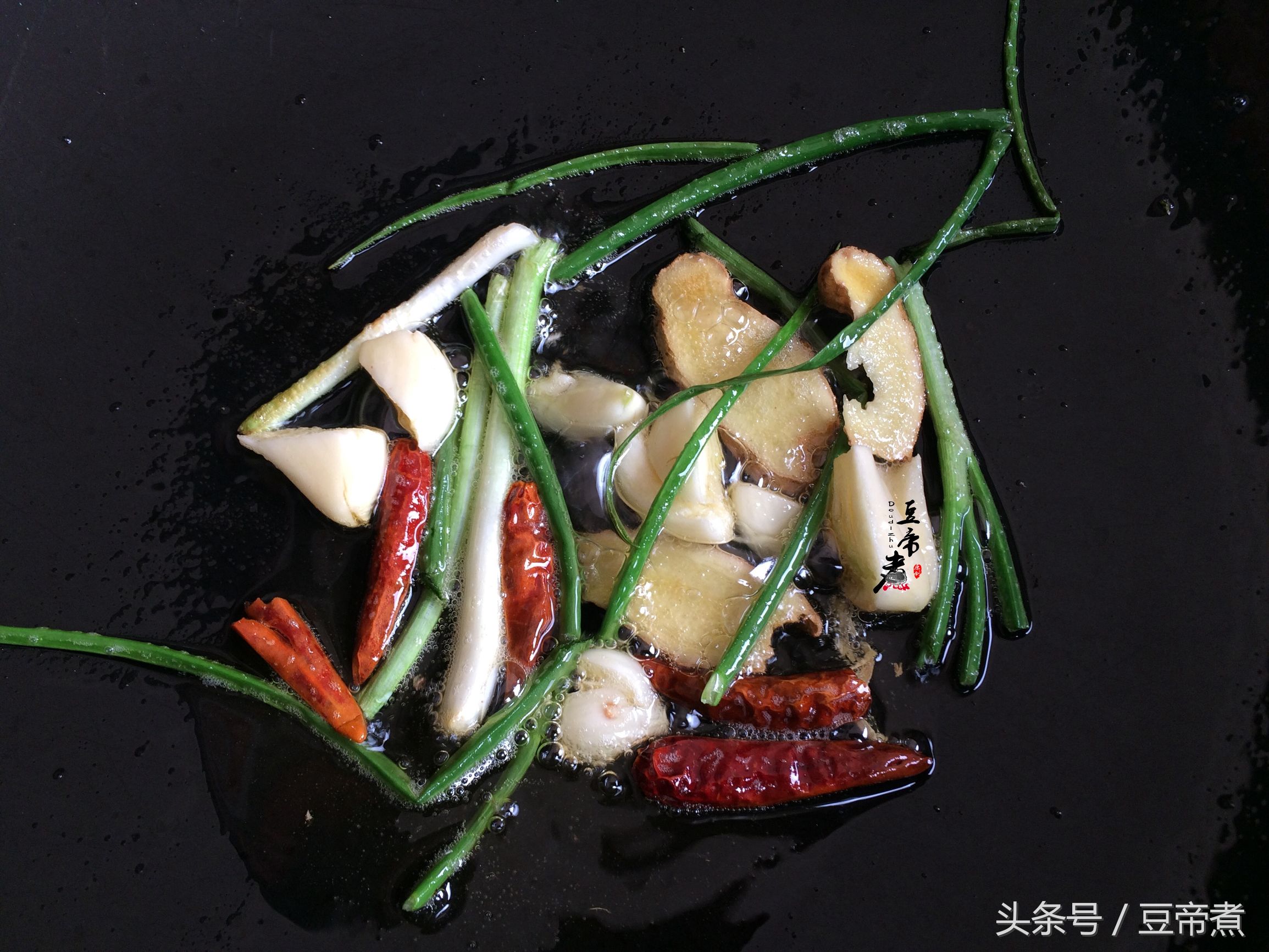 10道吉祥年夜菜年年有余怎么做,年夜饭系列二十道菜之年年有鱼