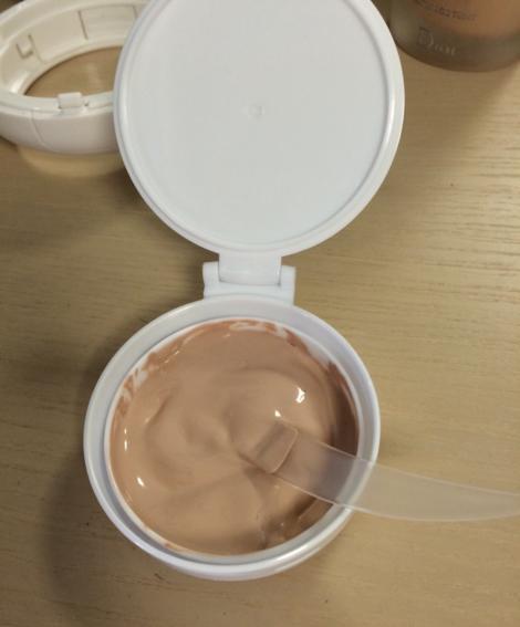 化个淡妆用什么化妆品就能够了,想化淡妆买些什么化妆品