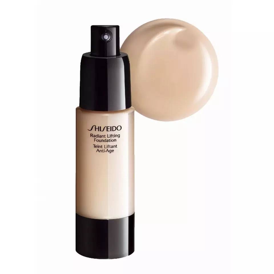 雅诗兰黛合适干皮的粉底液,合适新手混干皮的粉底液