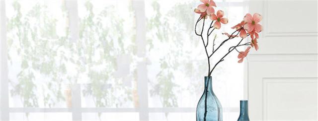 温暖和微笑留给值得的那个人,温暖的微笑给别人也给自己