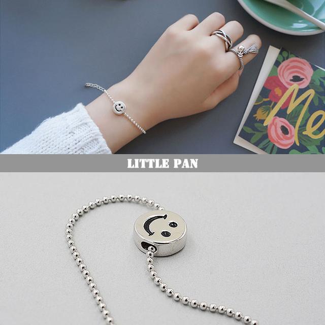 温暖和微笑留给值得的那个人,温暖的微笑给别人也给自己