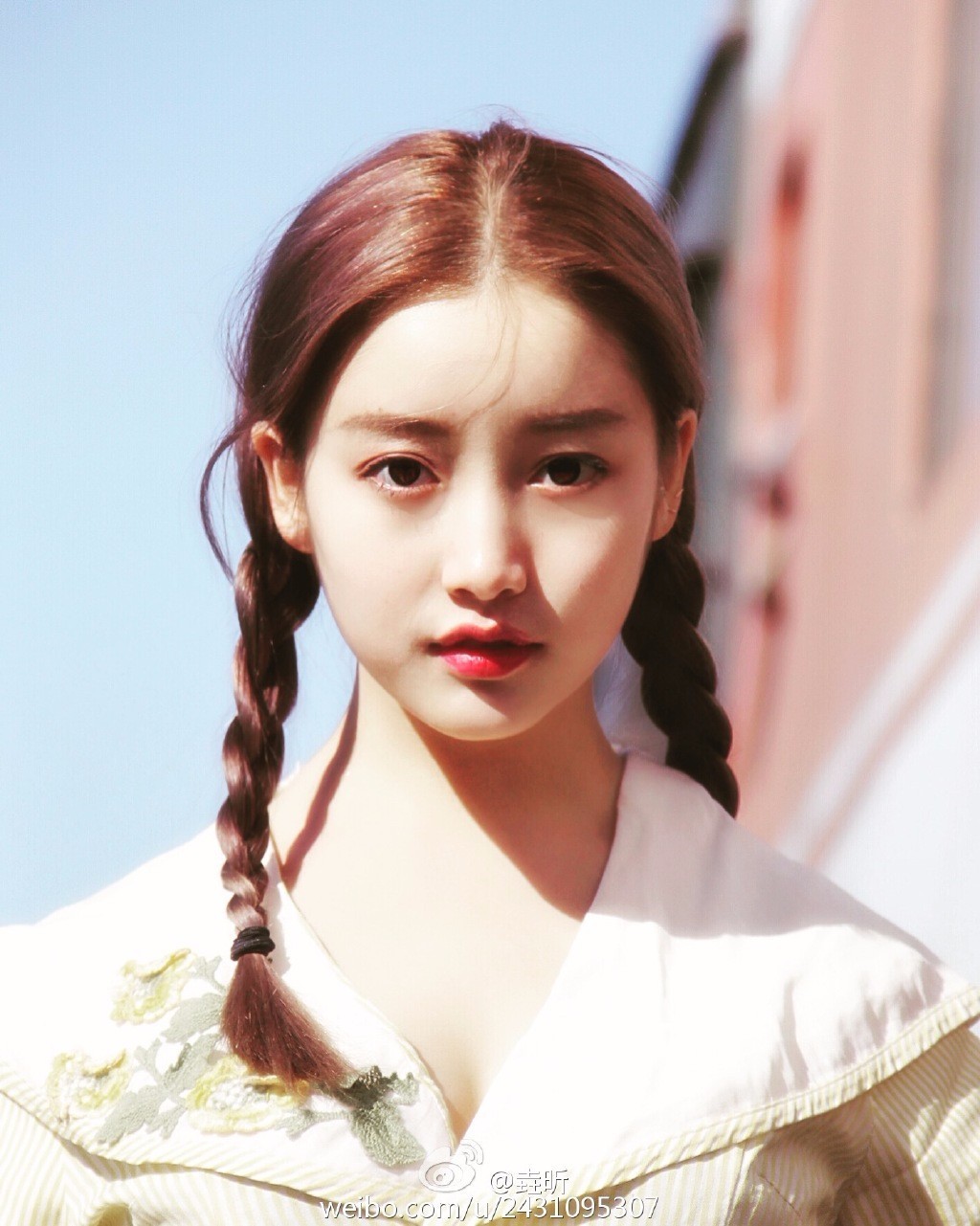 戛纳红毯|照这个趋势，村口剃头王大爷都能够出征戛纳了！