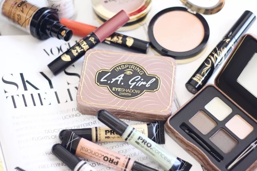 700元左右一支的口红,7块钱以内的口红