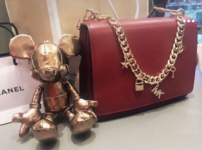 老娘再也不想撞包了！这5款冷门轻奢包一般人我不告诉她！