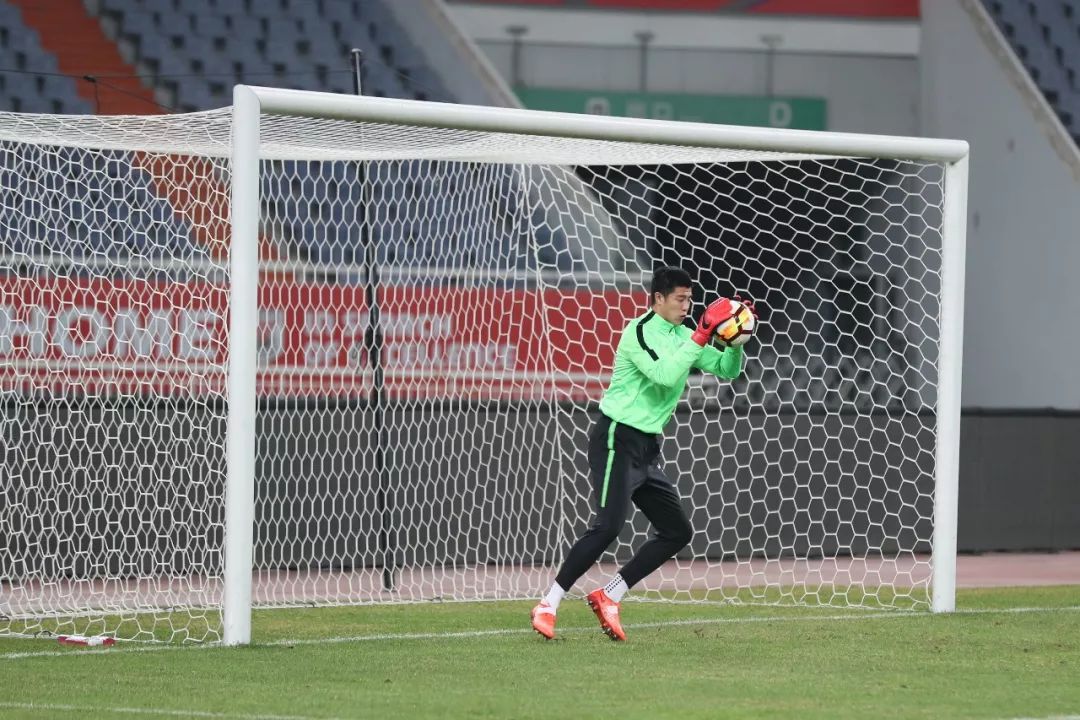 前瞻国足vs叙利亚,鲁能轮换战国安