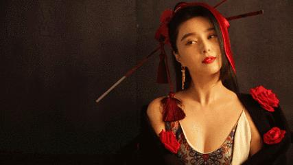 比起范冰冰开始卖美容仪，我更关心她会不会步张庭后尘