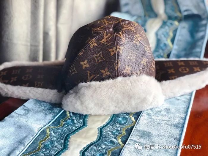 「周小福」「福夸」｜LV雷锋帽，夸大到不好意思戴出门……
